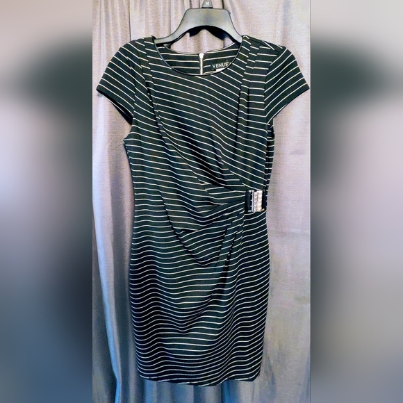 VENUS Dresses & Skirts - VENUS Striped Black/White Dress Sz. 8